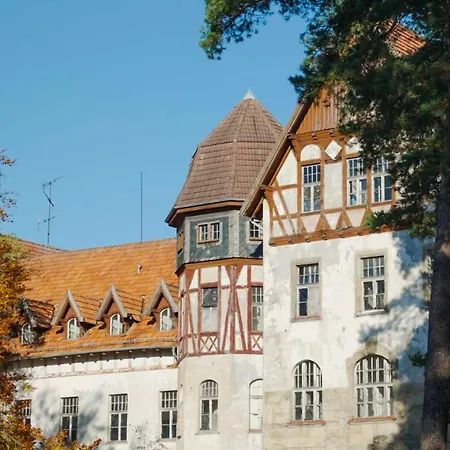 Parkresidenz 2 *